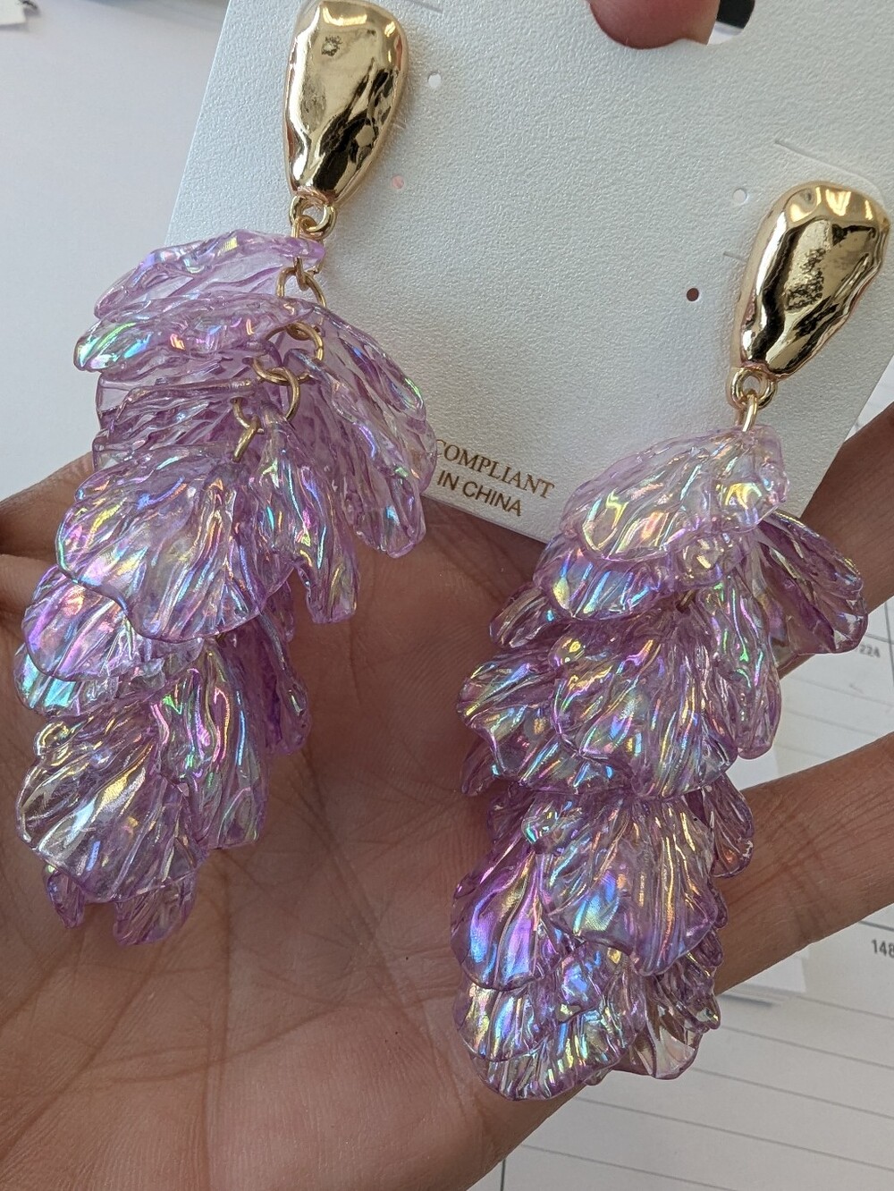 NWT LING NATASHA PURPLE IRIDESCENT GOLD TONE EARRINGS